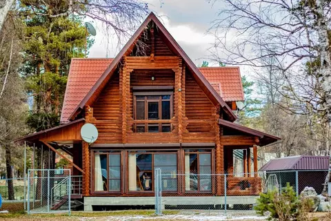 Дом в Карачаево-Черкесия, Зеленчукский район, с. Архыз проезд Таулу, 3 ...