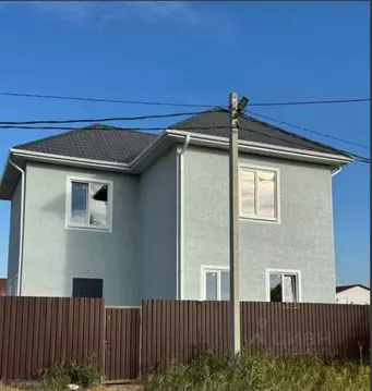 Дом в Астраханская область, Наримановский район, с. Солянка ул. ...