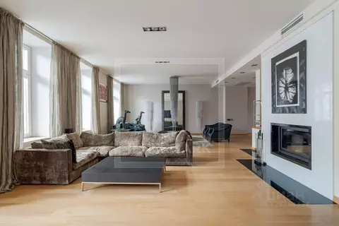 3-к кв. Москва Трубниковский пер., 8/15 (265.0 м)