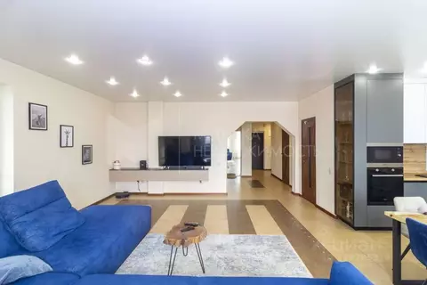 2-к кв. Тюменская область, Тюмень ул. Самарцева, 8 (89.3 м)