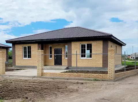 Дом в Самарская область, Волжский район, Черноречье с/пос, с. ...