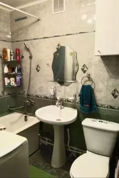 2-к кв. Омская область, Омск ул. 50 лет ВЛКСМ, 8А (46.9 м)