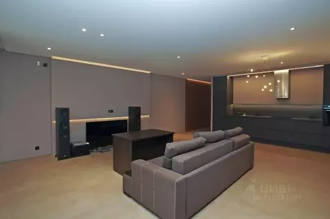 2-к кв. Омская область, Омск ул. Масленникова, 39 (73.9 м)