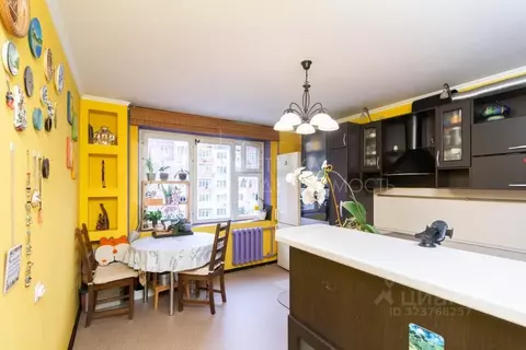 2-к кв. Тюменская область, Тюмень ул. Пермякова, 78к1 (72.1 м)