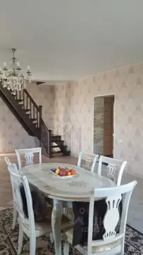 Дом в Волгоградская область, Светлоярский район, с. Большие Чапурники ...