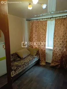 1к в 8-комнатной квартире (12.7 м)