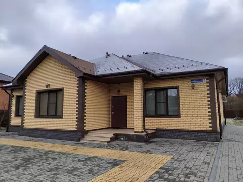 Коттедж в Калужская область, Калуга ул. Панорамная, 3 (200 м)