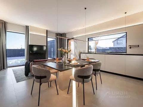 Дом в Ленинградская область, Ломоносовский район, Пениковское с/пос, ...