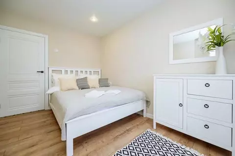 2-к кв. Псковская область, Пушкинские Горы рп ул. Лермонтова (56.0 м)