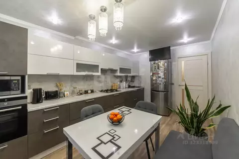 3-к кв. Вологодская область, Череповец ул. Краснодонцев, 28А (82.1 м)