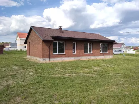 Дом в Калужская область, Жуковский район, д. Корсаково ул. Кутузовская ...