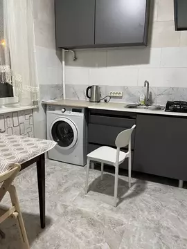 3-к кв. Москва Профсоюзная ул., 105 (60.0 м)