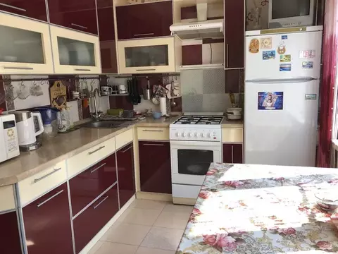 3-к кв. Чувашия, Чебоксары Тополиная ул., 17 (72.8 м)