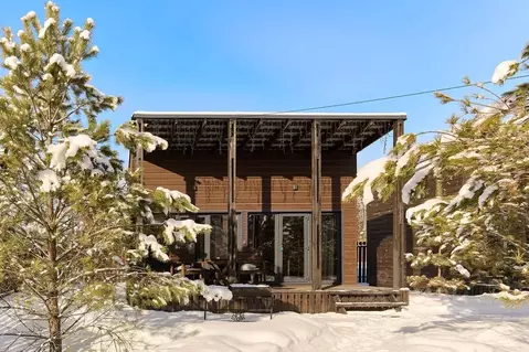 Дом в Алтай, Майминский район, Манжерокское с/пос, с. Озерное проезд ...