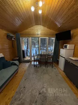 Дом в Карачаево-Черкесия, Зеленчукский район, с. Архыз ул. Лесная, 12 ...