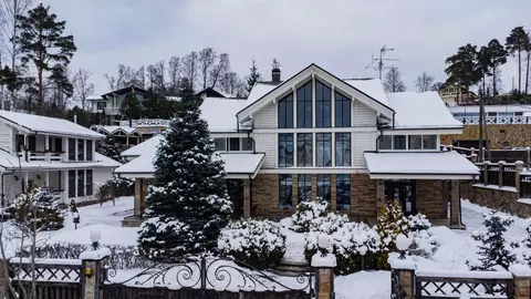 Дом в Ленинградская область, Выборгский район, Полянское с/пос, пос. ...