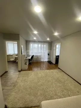 2-к кв. Алтайский край, Бийск ул. Имени Героя Советского Союза ...