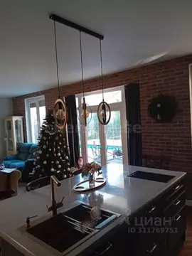 Дом в Севастополь Проспект Победы мкр,  (250 м)