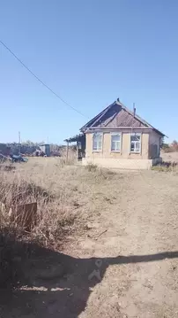 Дом в Волгоградская область, Суровикинский район, Лысовское с/пос, ...