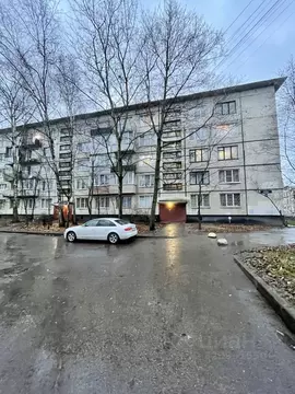 3-к кв. Санкт-Петербург ул. Крыленко, 37К2 (49.8 м)