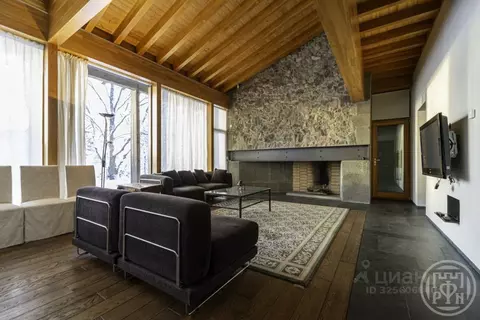 Дом в Ленинградская область, Всеволожский район, Токсовское городское ...