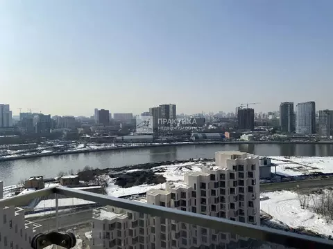 Продается 3-комнатная квартира