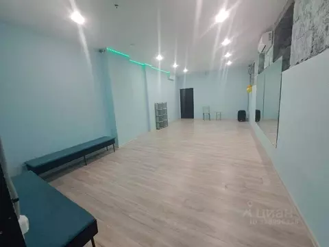 Помещение свободного назначения в Крым, Симферополь ул. ...