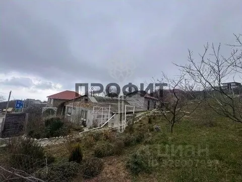 Участок в Крым, Алушта муниципальный округ, с. Лучистое ул. Табачная ...