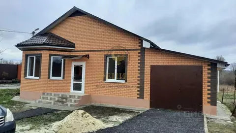 Дом в Белгородская область, Яковлевский муниципальный округ, Красный ...