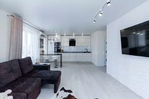 3-к кв. Тюменская область, Тюмень ул. Николая Ростовцева, 22к1 (79.1 ...