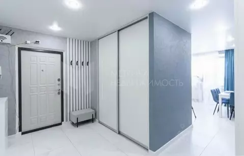 2-к кв. Тюменская область, Тюмень ул. Валентины Трофимовой, 4 (67.7 м)