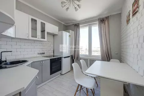 Продается 2-комнатная квартира