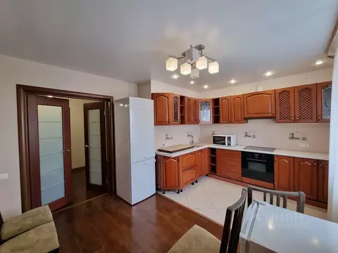 2-к кв. Башкортостан, Уфа просп. Октября, 78/3 (80.0 м)