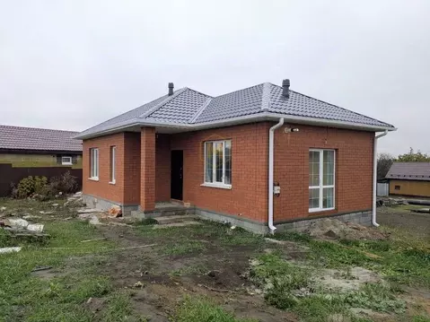 Дом в Белгородская область, Корочанский район, Мелиховское с/пос, с. ...