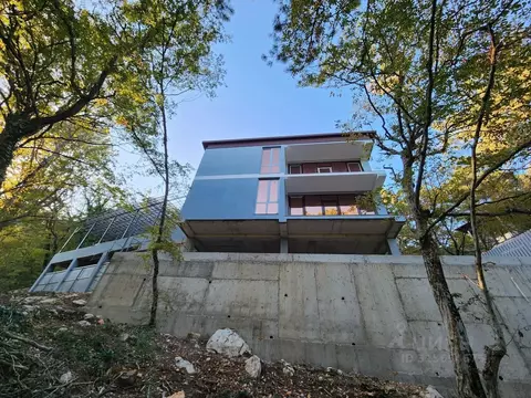 Дом в Крым, Ялта муниципальный округ, пос. Высокогорное ул. Лесная, 8 ...