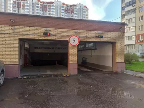 Гараж в Московская область, Королев Пионерская ул., 30к5с1 (13 м)