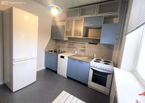 4-комнатная квартира: Воронеж, улица Димитрова, 144 (81.2 м)