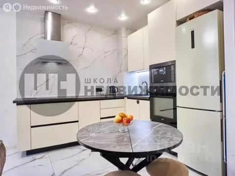 3-комнатная квартира: Санкт-Петербург, Прилукская улица, 28к2 (58.7 м)