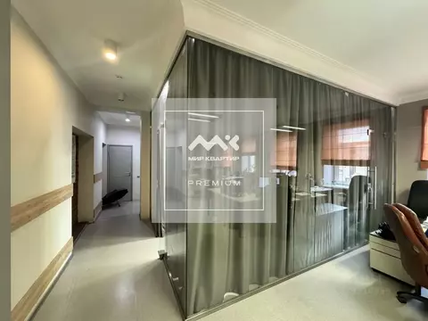 Офис в Санкт-Петербург Большая Морская ул., 57 (180 м)