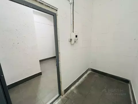 Склад в Свердловская область, Екатеринбург бул. Новосинарский, 7 (4 м)