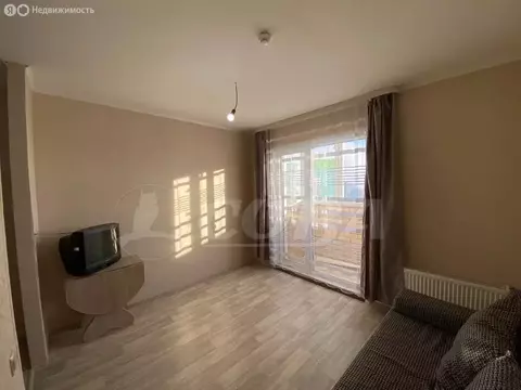 Квартира-студия: Тюмень, улица Героев Сталинградской Битвы, 5 (25.3 м)