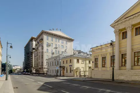 Продается 4-комнатная квартира