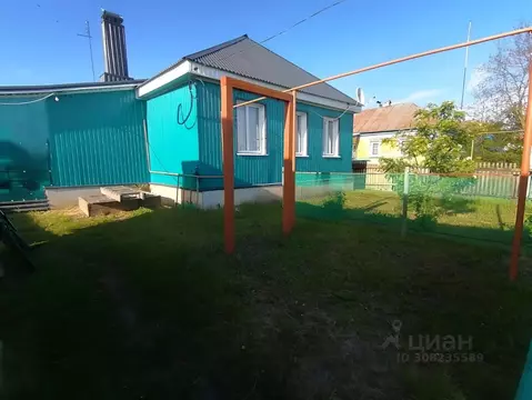 Дом в Воронежская область, Новохоперский район, Коленовское с/пос, с. ...