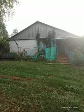 Дом в Оренбургская область, Кувандыкский муниципальный округ, с. ...