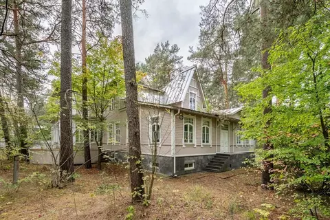 Дом в Санкт-Петербург, Санкт-Петербург, Сестрорецк наб. Реки Сестры, ...