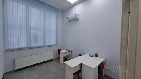 Помещение свободного назначения в Крым, Симферопольский район, с. ...