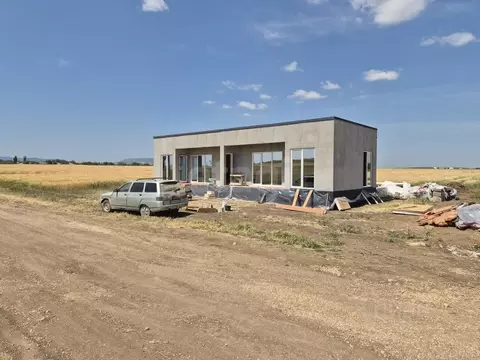 Участок в Крым, Кировский район, Журавское с/пос, с. Видное ул. ...