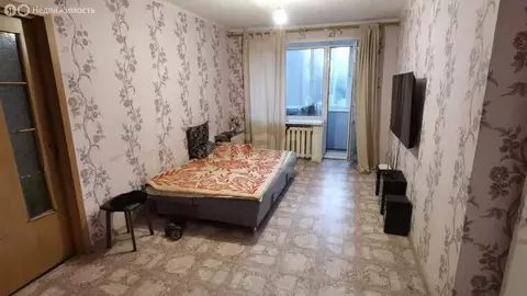 3-комнатная квартира: Тюмень, улица Рационализаторов, 19 (57 м)