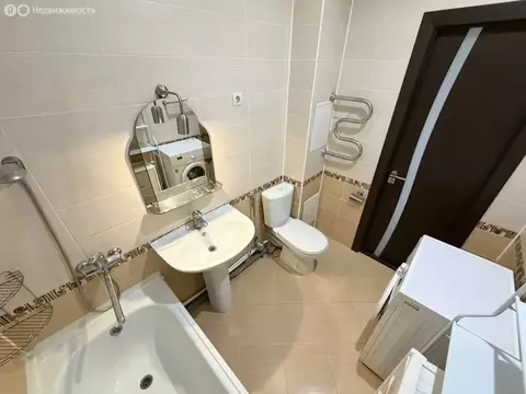 2-комнатная квартира: Казань, улица Мидхата Булатова, 5 (80.7 м)