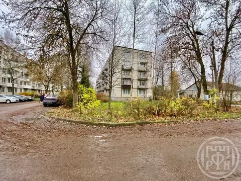 3-к кв. Ленинградская область, Гатчинский муниципальный округ, пос. ...